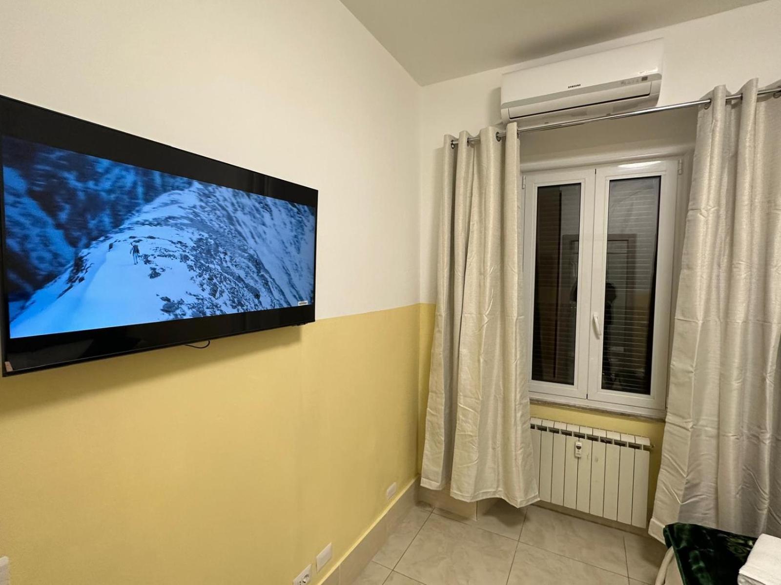 לינה וארוחת בוקר רומא Turati Termini מראה חיצוני תמונה